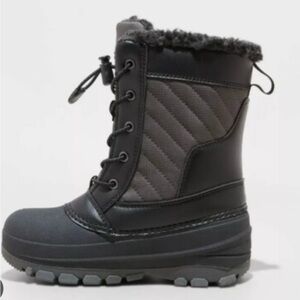 Black and Gray Winter Boots